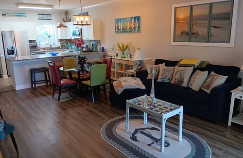 Socastee Apartamento | Charming 2-bedroom apartment with AC, fitness room in welcoming Myrtle Beach