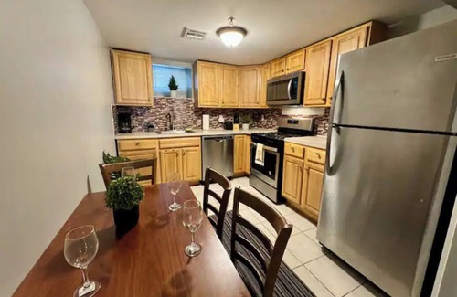 North Bergen Apartamento | Charming 2-bedroom apartment