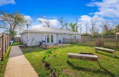 Panama City Condominio | Charming 2-bedroom house 3 minutes from Bay Beaches in lovely Panama City