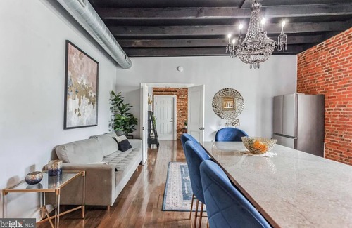 Wynnefield Apartamento | Charming 2-bedroom apartment in cool Philadelphia with WiFi, AC, washer & dryer