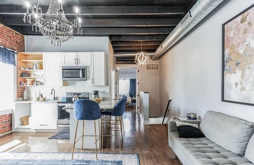 Wynnefield Apartamento | Charming 2-bedroom apartment in cool Philadelphia with WiFi, AC, washer & dryer