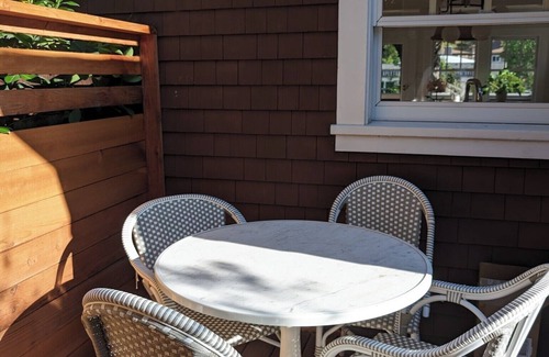 San Anselmo Casa | Charming 2-bedroom house in San Anselmo with AC