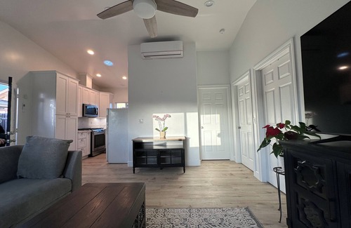Santa Maria Cabaña | Charming 2-bedroom cottage with WiFi, AC in Santa Maria