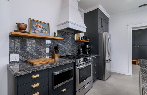 Santa Paula Casa | Charming 2-bedroom bungalow in Santa Paula with WiFi, AC