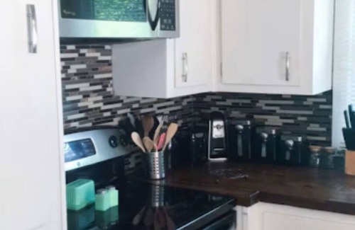 Warrenville Cabaña | Charming 2-bedroom cottage 3 miles from Historic downtown Aiken!