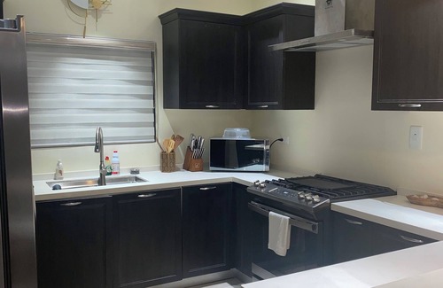 Ocho Rios Villa | Charming 2-bedroom villa in pleasant Ocho Rios with AC, fitness room, WiFi