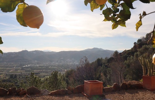 Lanaken Villa | Charming 2-bedroom villa with WiFi, AC in quaint La Sella Pedreguer Spain