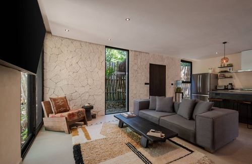 Soliman Bay Villa | Charming 2-bedroom villa with fitness room, WiFi in delightful Tulum