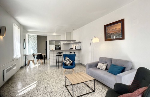 Lamalou-les-Bains Apartamento | Apartamento F3 con Terraza, Cerca del Centro y de los Termas, Lamalou-les-Bains