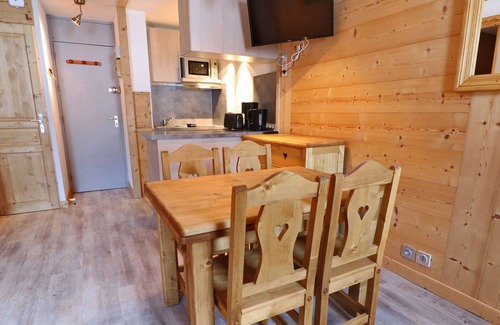 Meribel-Mottaret Apartamento | Encantador Apartamento 2 Piezas en Pistas, Cerca de Tiendas, Se Admiten Animales, 4 Personas