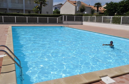 Vaux-sur-Mer Apartamento | ENCANTADORAS 2 HABITACIONES EN RDJ A VAUX S / MER - PISCINA PRIVADA - PLAYA DE PONTAILLAC (17