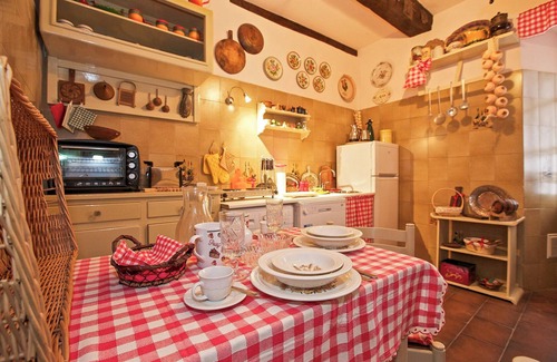 Orta San Giulio Apartamento | Encantador apartamento de 2½ habitaciones en el corazón del mágico casco antiguo de Orta San Giulio