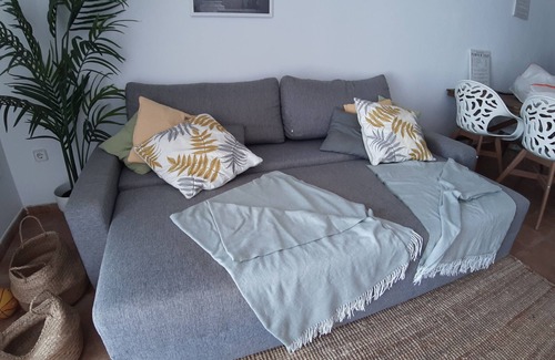 Pilar de la Mola Apartamento | Charming 2BR/2BA apartment with pool - 32 nights minimum!