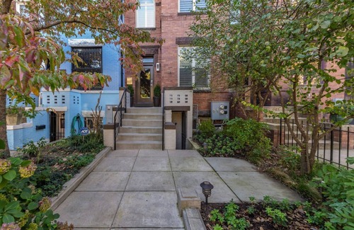Columbia Heights Apartamento | Charming 2BD/1BA in Hip Area - Near Metro