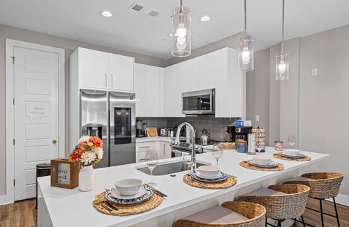 Fort Worth Casa | Charming 2BD: In the Heart of Magnolia & Stylish!