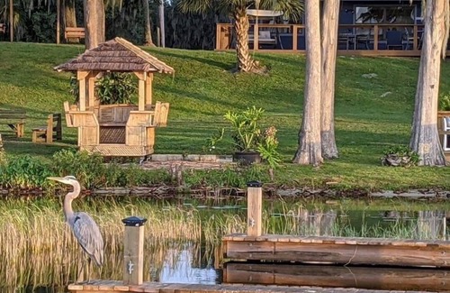 Lake Wales Cabina | Charming 2BR/1BA Cabin at Lakeside Resort