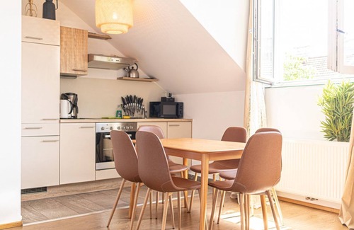 Vienna Apartamento | Charming 2BR+1LR Apt. Modern Design @Donaustadt