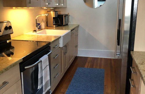 Commercial Street Condominio | 2br / 2ba encantador - pasos 2 playa y todos de Ptown!