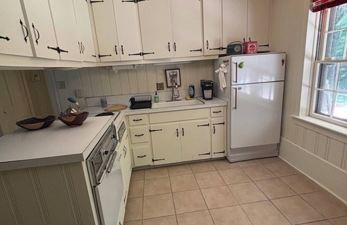 Chapel Hill Apartamento | Charming 2BR apt feet from UNC-Chapel Hill, Dean Dome, and NC Botanical Garden