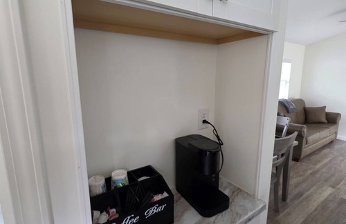 Pigeon Forge Cabaña | Charming 2BR Cottage in Pigeon Forge
