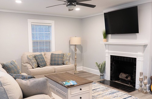 High Point Casa | Charming 2BR Guest House in Historic High Point – Walk to HPU, Museums & Dining!
