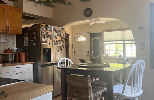 Shore Acres Casa | Charming 2BR house with a Swimming Pool and a Garden.