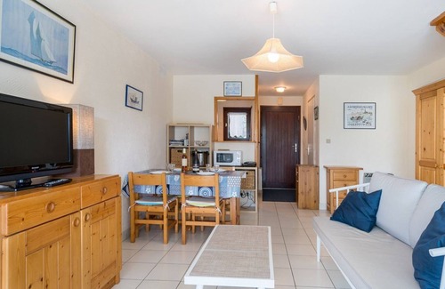 Locmariaquer Villa | Casa acogedora en Locmariaquer, 3 habitaciones, jardín privado, cerca de la playa y servicios