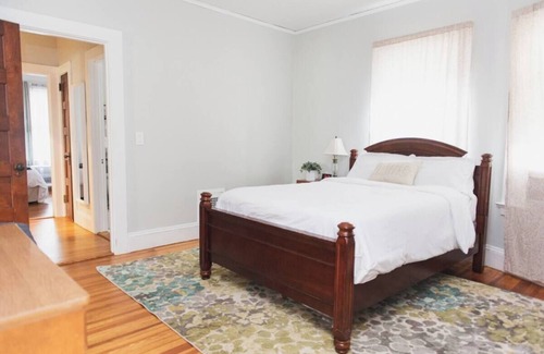 Hartford Apartamento | Charming 2BR in Hartford's Southwest Neighborhood