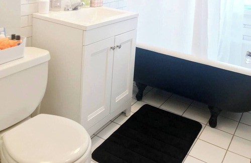 Hartford Apartamento | Charming 2BR in Hartford's Southwest Neighborhood