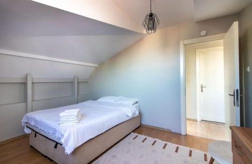 Maltepe Apartamento | Charming 2BR Panoramic Views Penthouse in Maltepe