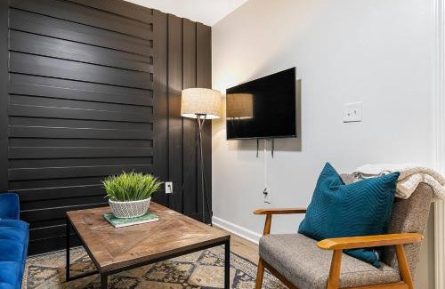 Clarkdale Apartamento | Charming 2BR Retreat-Free Parking