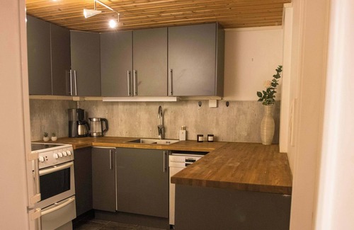 Tromso Apartamento | Charming 2BR Tromso Home Wi-Fi & heater