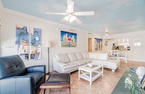 Key Biscayne Apartamento | Charming 2br with BEACH ACCESS and full amenities
