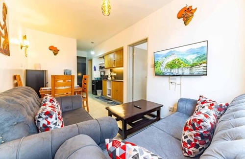 Nairobi Apartamento | Charming 2BR with Wi-Fi & Netflix near TRM Mall along Thika Rd