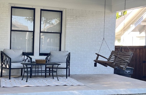 North Hi Mount Casa | Charming 3-bdrm , 2 bath, walk to Dickies Arena, Will Rogers, Museum or Omni