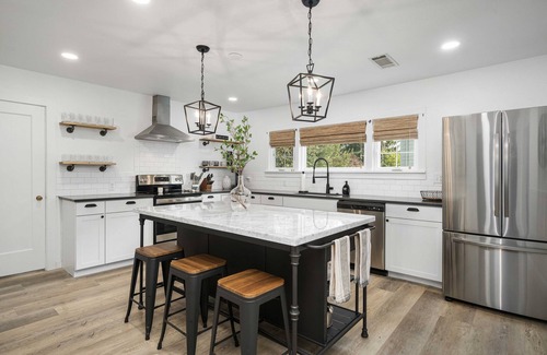 Carlton Casa | Charming 3 bdrm wine country "farmhouse" . Newly remodeled in downtown Carlton