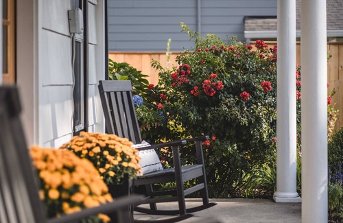 Carlton Casa | Charming 3 bdrm wine country "farmhouse" . Newly remodeled in downtown Carlton
