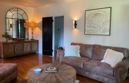 Jackson Casa | Charming 3 bed 2 bath w/Pool