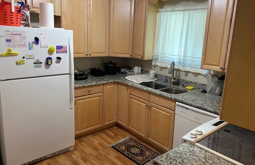 Southeast Colorado Springs Casa | Charming 3-bedroom house with WiFi and AC in lovely Colorado Springs