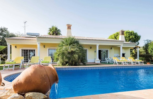 Boliqueime Villa | Villa de campo con piscina privada, césped + corto trayecto en auto a pueblo cercano