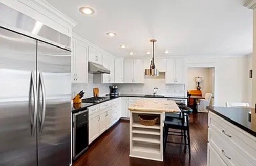 Eden Isle Casa | Charming 3-bedroom house with WiFi and AC blocks from the Eden Isle Marina!