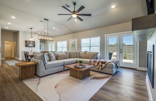 Hickory Creek Casa | Charming 3-bedroom home in Hickory Creek