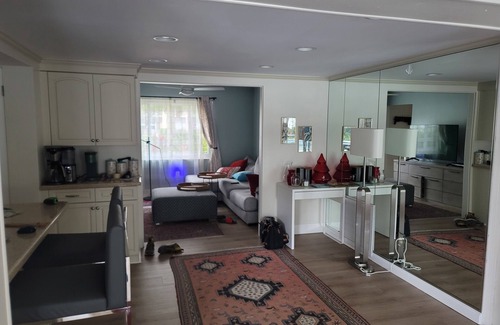 St. Petersburg - Clearwater Casa | Charming 3-bedroom house in phenomenal St. Petersburg with AC, WiFi and Pool.