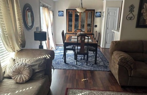Winston - Salem Casa | Charming 3-bedroom house in Winston-Salem with AC, WiFi