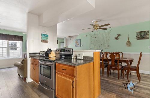 Ocean City Apartamento | Charming 3-Bedroom, 2-Bathroom Townhouse Perfectly Located Near the Boardwalk