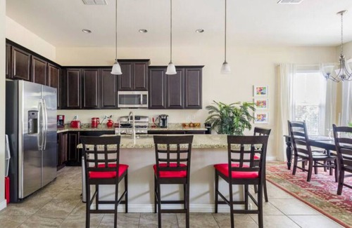 Surprise Farms Casa | Charming 3 bedroom 2 bathroom home in Surprise with large, beautiful, yard.