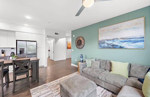 Lyon Street Apartamento | Charming 3-bedroom apartment next to Disneyland/Newport/Irvine