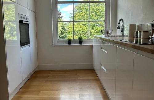 Grimsby Apartamento | Charming 3-bedroom apartment with WiFi in Grimsby