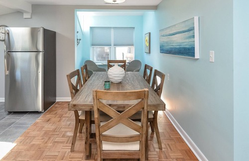 Ocean City Cabaña | Charming 3 Bedroom Cottage in Downtown Ocean City Close to Boardwalk!