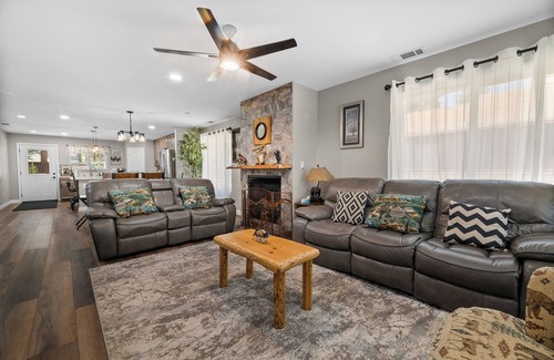 Peter Pan Cabina | Charming 3-bedroom cabin with WiFi, AC in lovely Big Bear